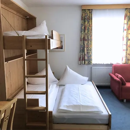 Guest house Zapfig Living Wald am Arlberg